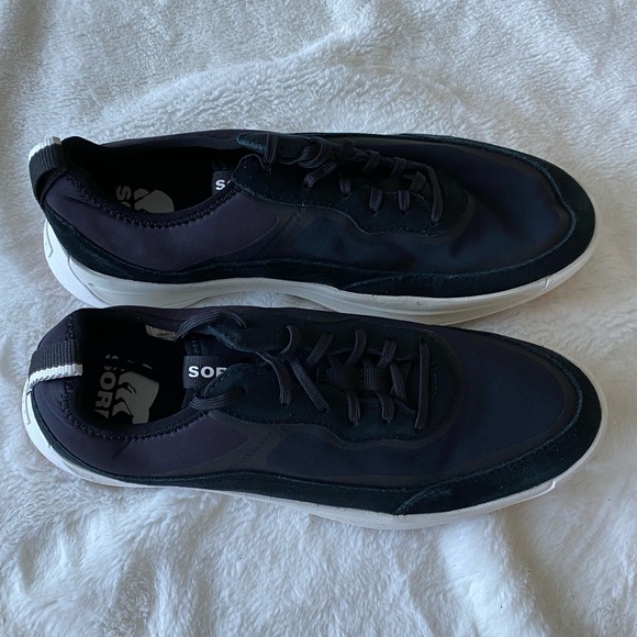 Sorel Women’s Ona Low Sneakers in Black Suede with White Platform Bottom Size 10 - Picture 4 of 13